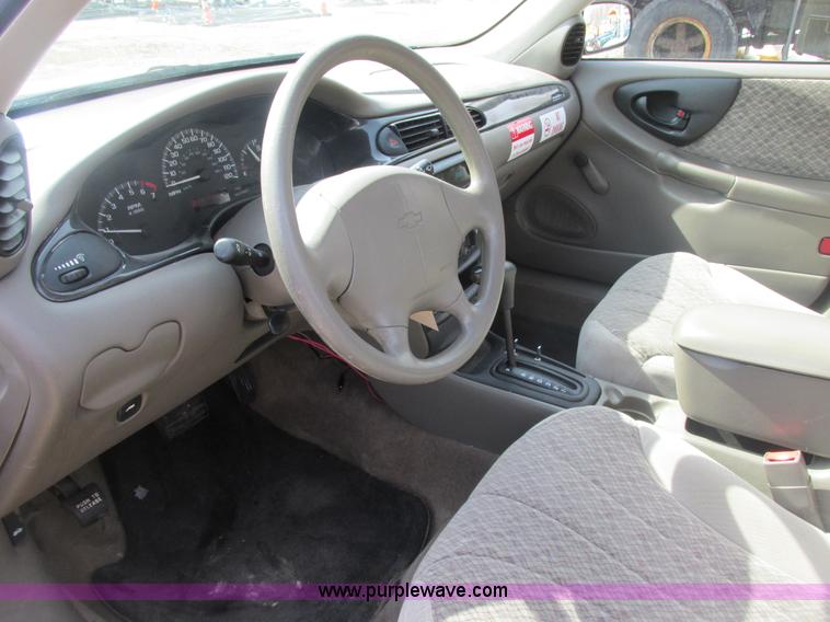 image for item E7124 2000 Chevrolet Malibu