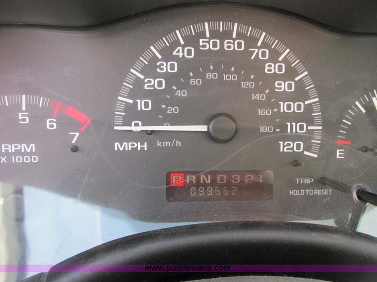 image for item E7124 2000 Chevrolet Malibu