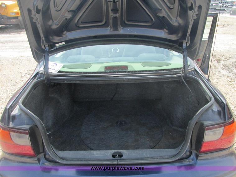 image for item E7124 2000 Chevrolet Malibu