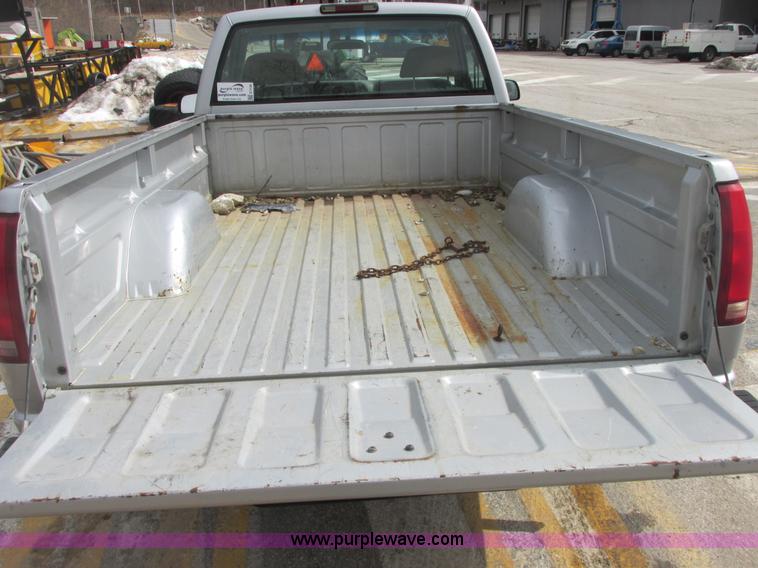 image for item E7126 1997 Chevrolet Cheyenne C1500 pickup truck