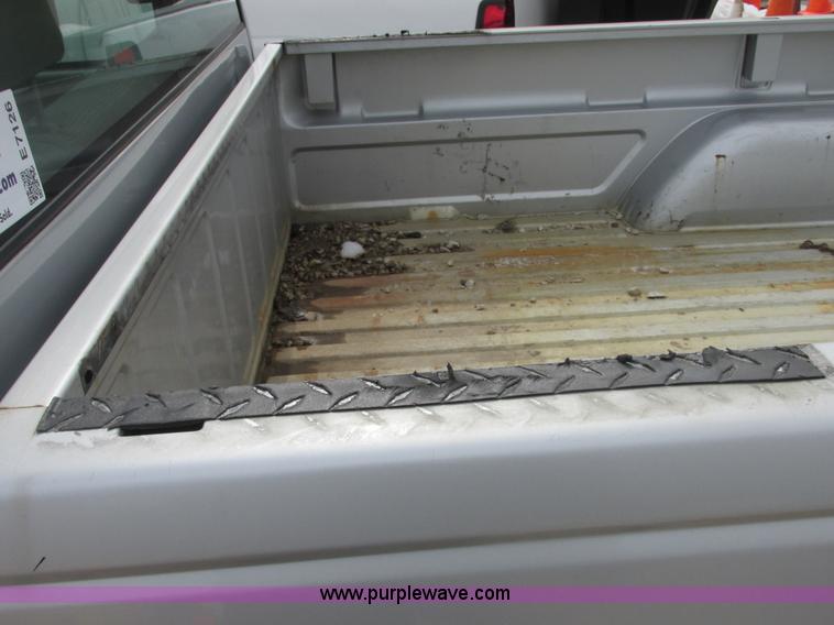 image for item E7126 1997 Chevrolet Cheyenne C1500 pickup truck