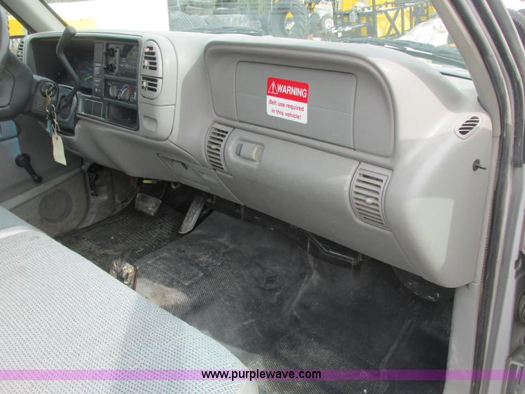 image for item E7126 1997 Chevrolet Cheyenne C1500 pickup truck