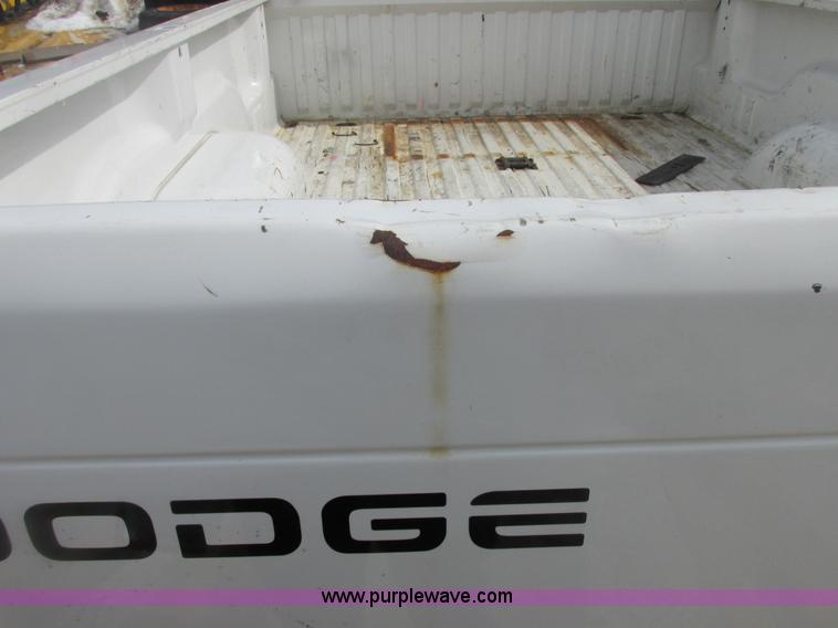 image for item E7127 2002 Dodge Ram 1500 pickup truck