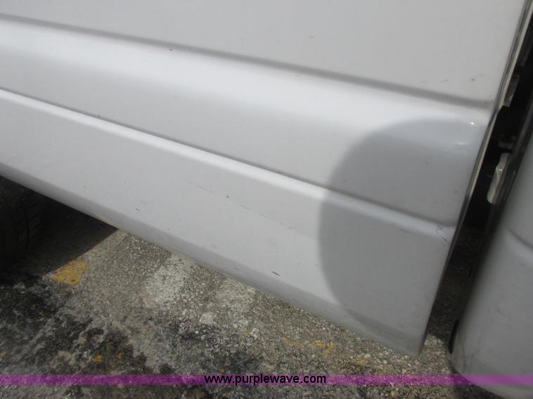 image for item E7127 2002 Dodge Ram 1500 pickup truck