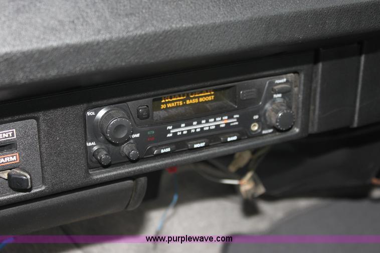 image for item E8387 1987 Jeep Wrangler