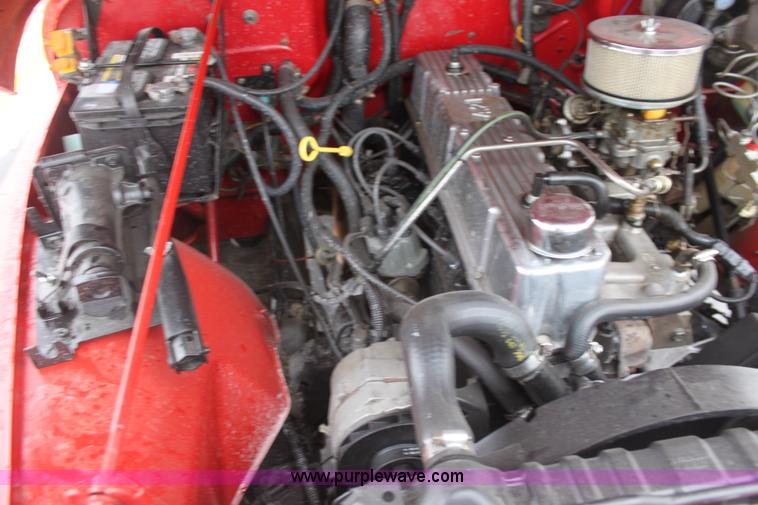 image for item E8387 1987 Jeep Wrangler