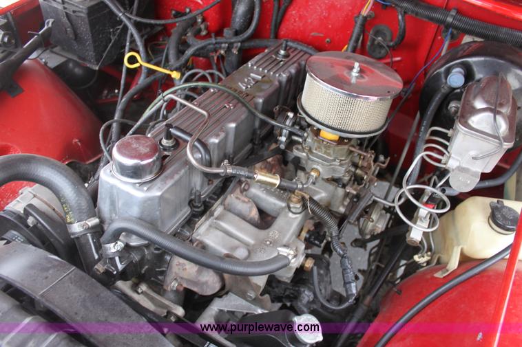 image for item E8387 1987 Jeep Wrangler