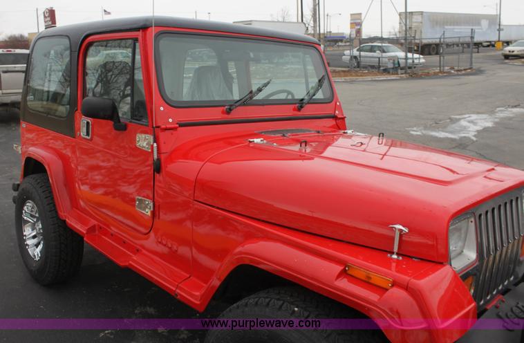 image for item E8387 1987 Jeep Wrangler