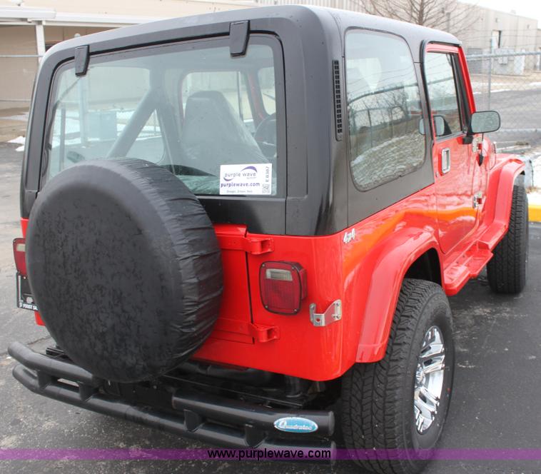 image for item E8387 1987 Jeep Wrangler