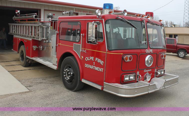 image for item E8439 1979 Seagrave pumper firetruck