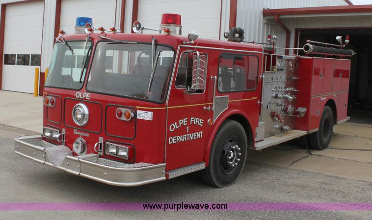 image for item E8439 1979 Seagrave pumper firetruck