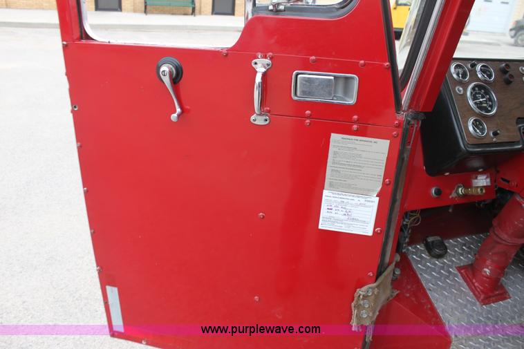 image for item E8439 1979 Seagrave pumper firetruck