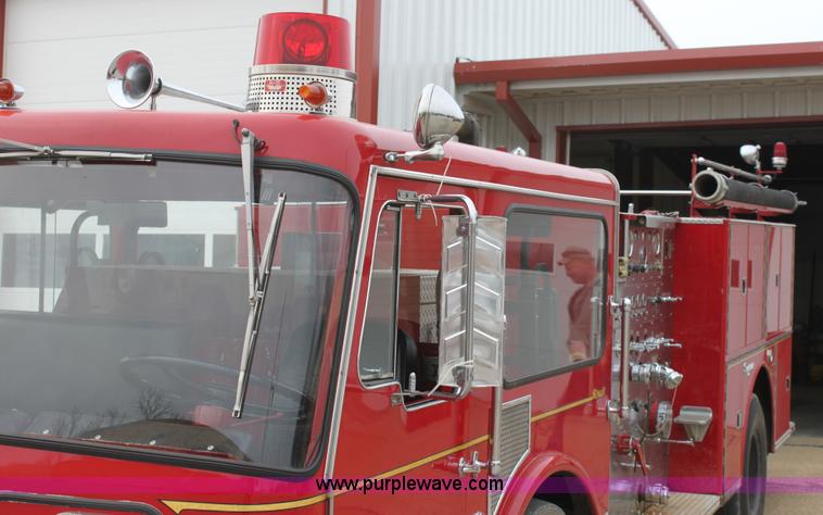 image for item E8439 1979 Seagrave pumper firetruck