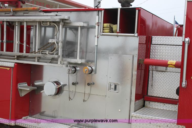 image for item E8439 1979 Seagrave pumper firetruck
