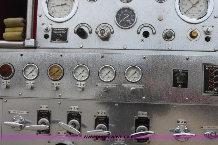 image for item E8439 1979 Seagrave pumper firetruck