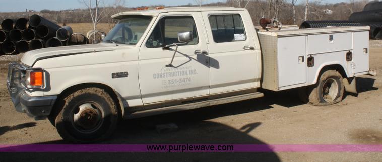 image for item F2882 1991 Ford F350 XLT Crew Cab utility truck