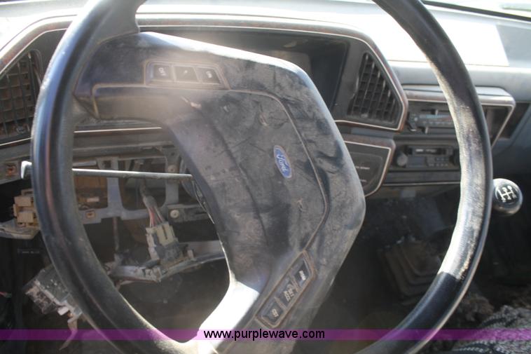 image for item F2882 1991 Ford F350 XLT Crew Cab utility truck