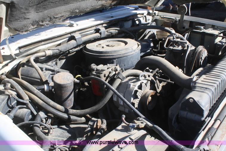 image for item F2882 1991 Ford F350 XLT Crew Cab utility truck