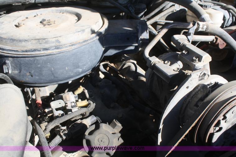 image for item F2882 1991 Ford F350 XLT Crew Cab utility truck