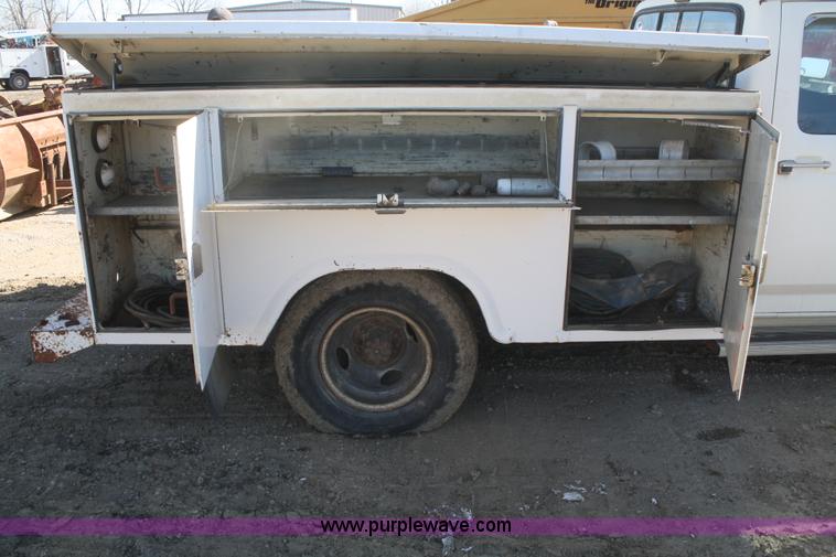 image for item F2882 1991 Ford F350 XLT Crew Cab utility truck