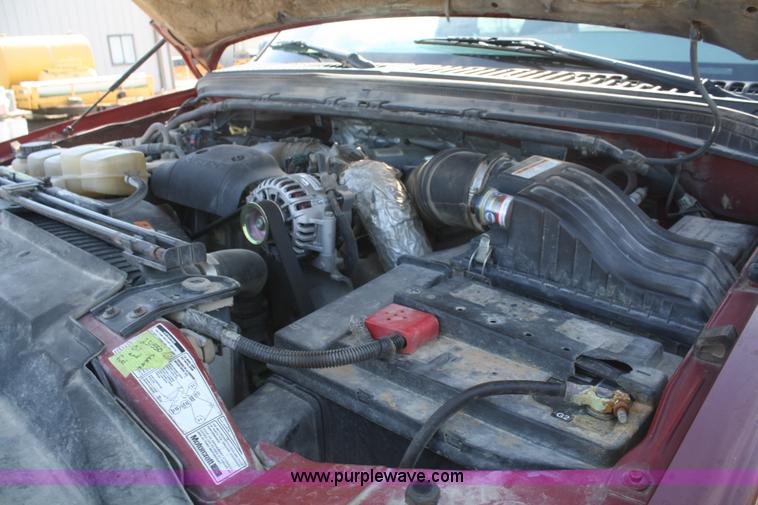 image for item F2883 2000 Ford F250 Crew Cab pickup truck