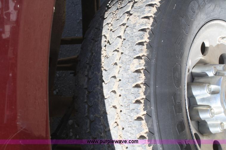 image for item F2883 2000 Ford F250 Crew Cab pickup truck