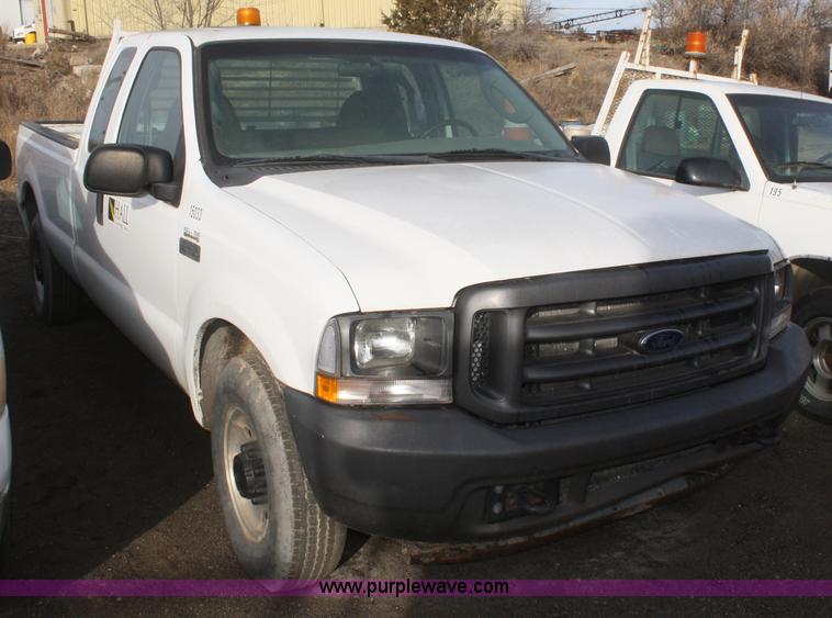 image for item F2920 2003 Ford F250 SuperCab pickup truck
