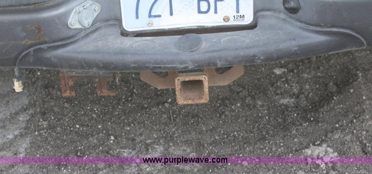 image for item F2920 2003 Ford F250 SuperCab pickup truck