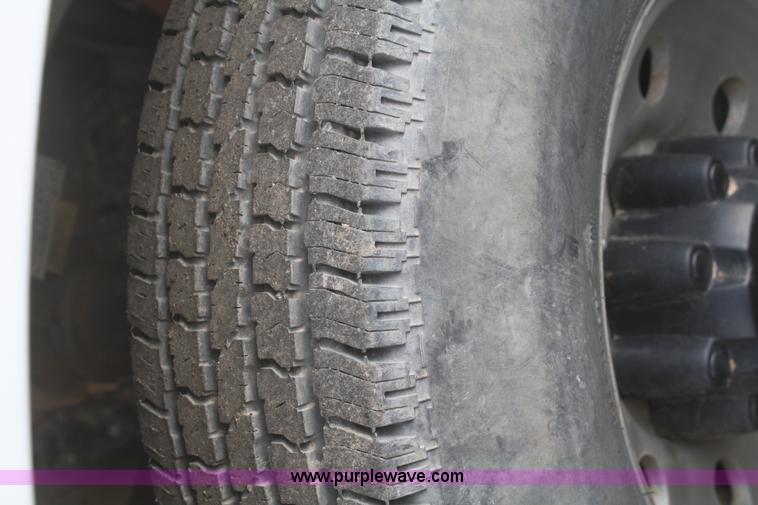 image for item F2920 2003 Ford F250 SuperCab pickup truck