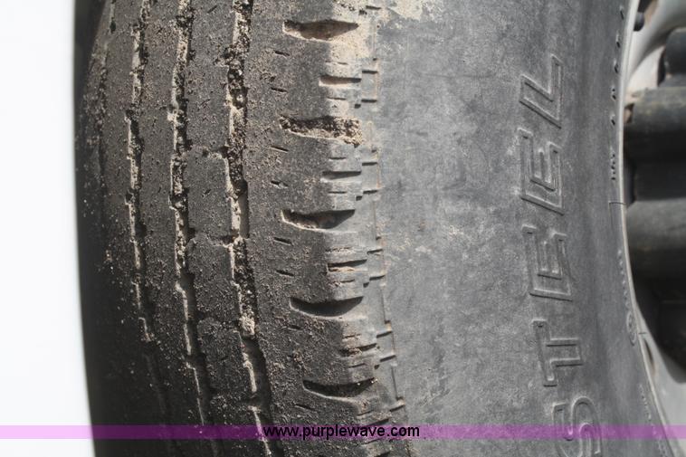 image for item F2920 2003 Ford F250 SuperCab pickup truck