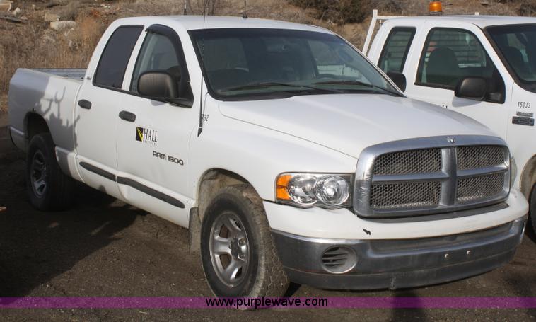image for item F2927 2002 Dodge Ram 1500 ST Quad Cab pickup truck