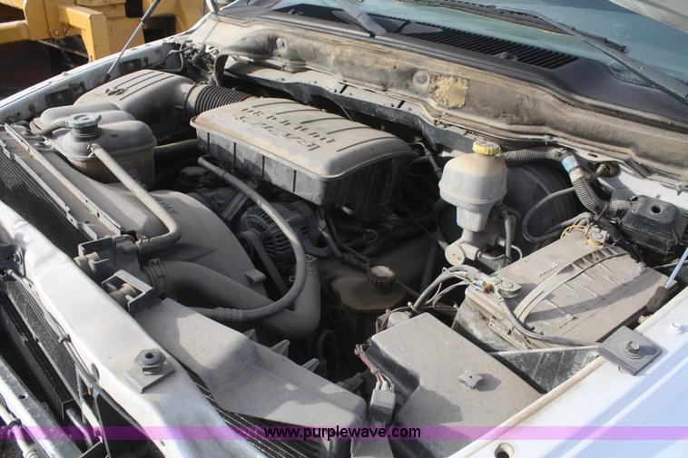 image for item F2927 2002 Dodge Ram 1500 ST Quad Cab pickup truck