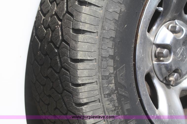 image for item F2927 2002 Dodge Ram 1500 ST Quad Cab pickup truck