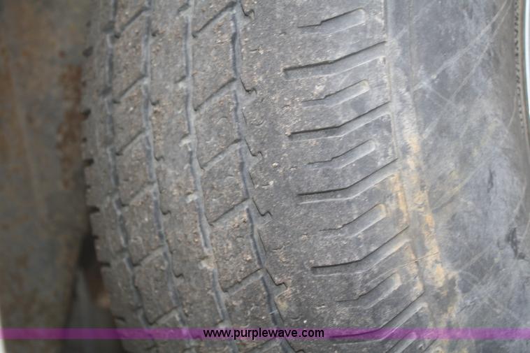 image for item F2927 2002 Dodge Ram 1500 ST Quad Cab pickup truck