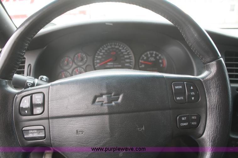 image for item F2979 2002 Chevrolet Monte Carlo SS
