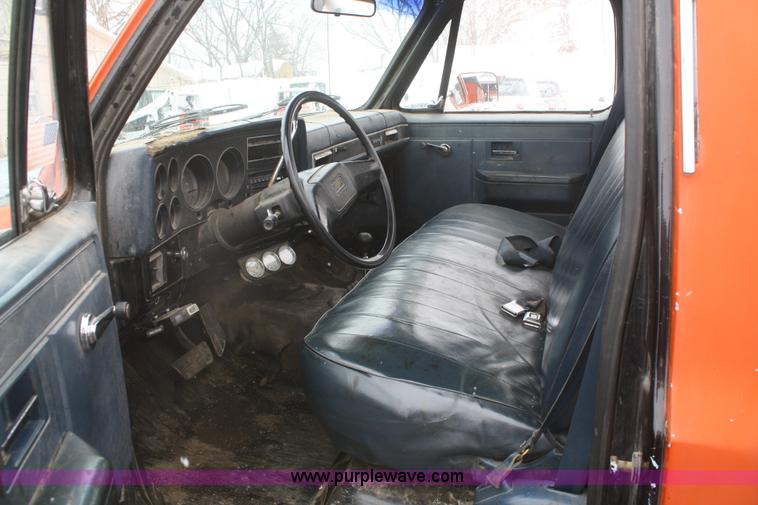 image for item F2981 1988 Chevrolet Custom Deluxe 30 utility truck