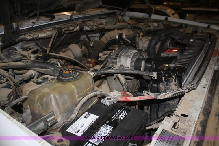 image for item F2985 1995 Ford F350 XLT Crew Cab pickup truck