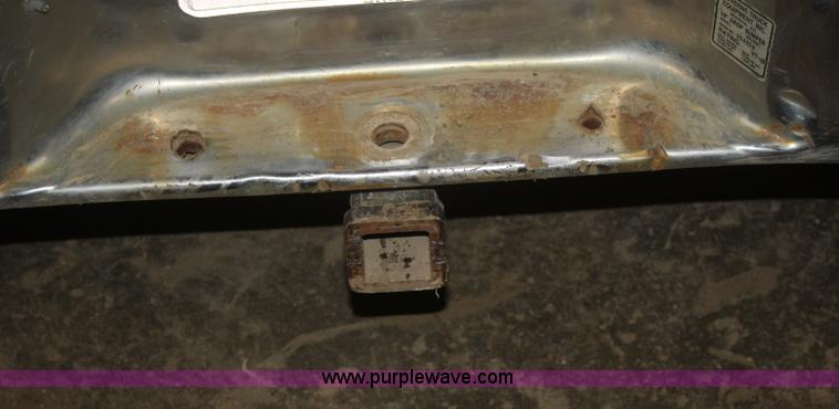 image for item F2985 1995 Ford F350 XLT Crew Cab pickup truck