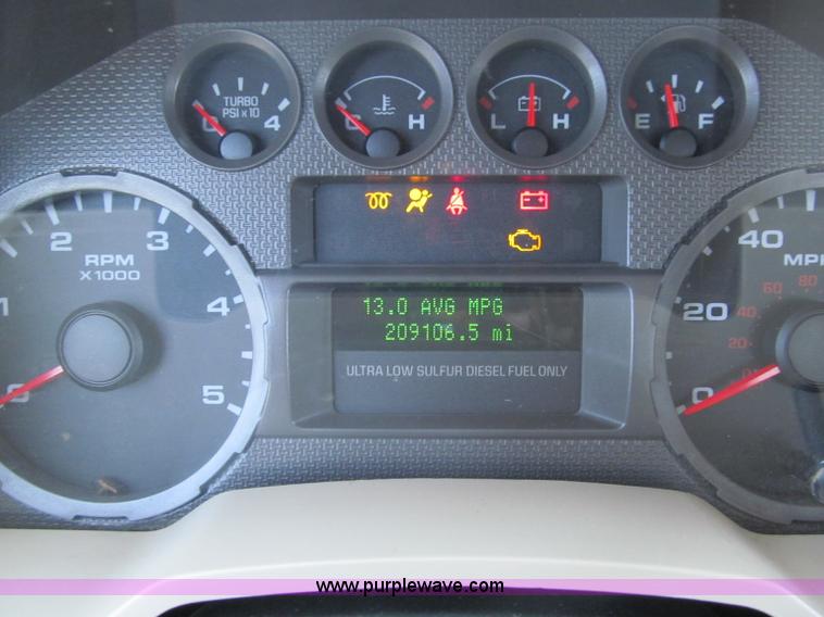 image for item F3130 2008 Ford F350 Super Duty flatbed pickup truck