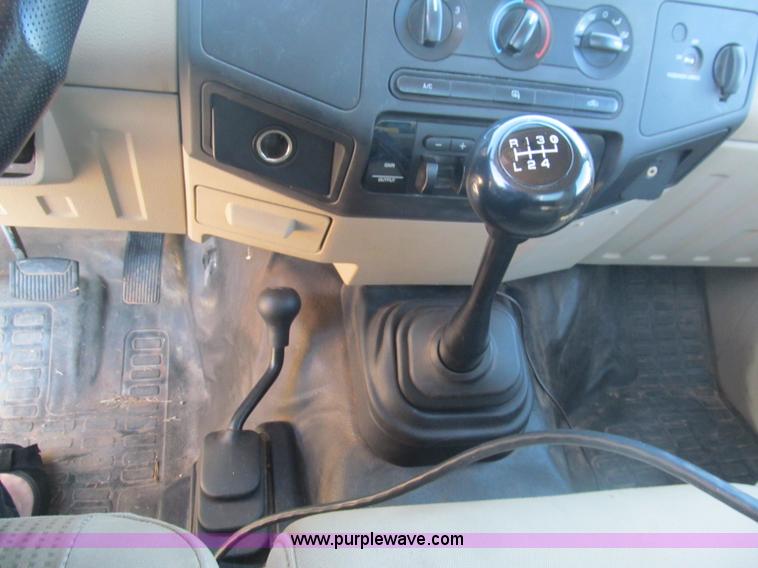 image for item F3130 2008 Ford F350 Super Duty flatbed pickup truck