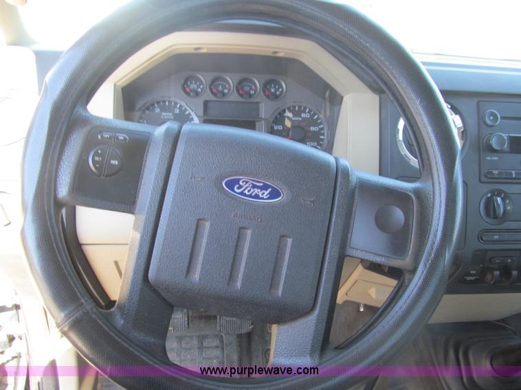 image for item F3130 2008 Ford F350 Super Duty flatbed pickup truck