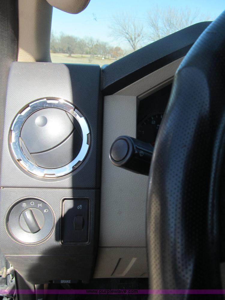 image for item F3130 2008 Ford F350 Super Duty flatbed pickup truck