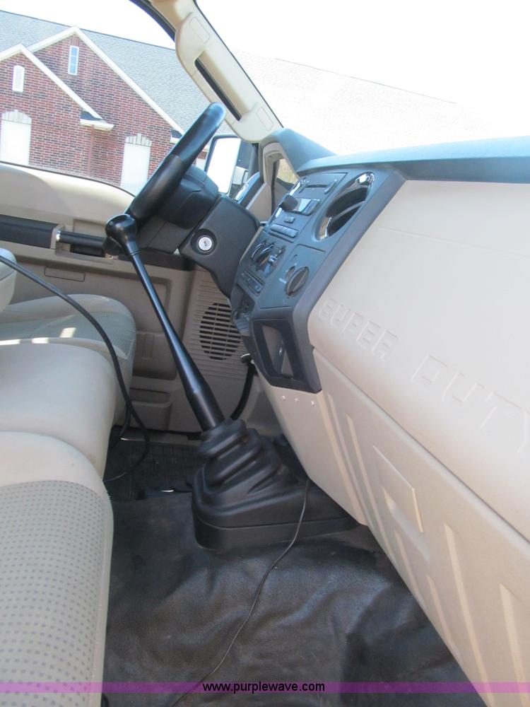 image for item F3130 2008 Ford F350 Super Duty flatbed pickup truck