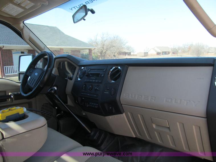 image for item F3130 2008 Ford F350 Super Duty flatbed pickup truck