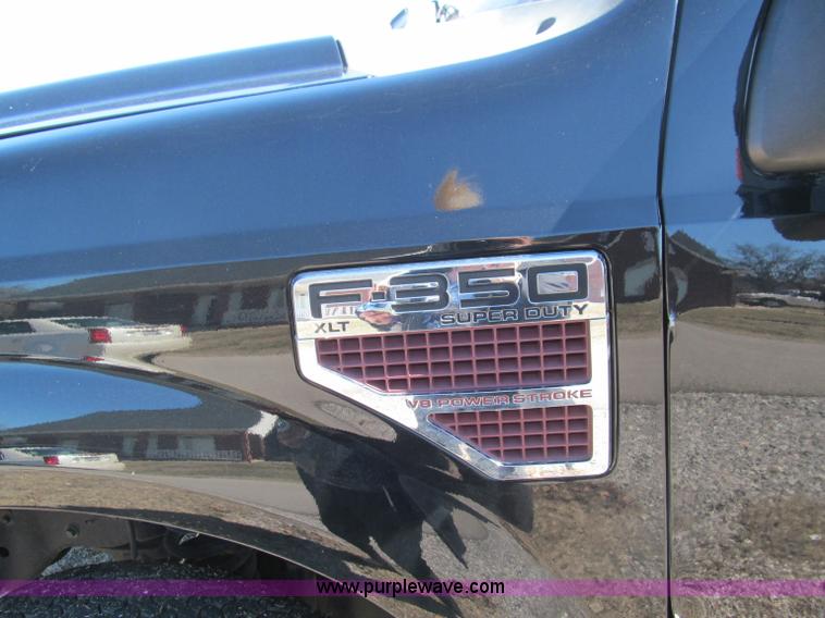 image for item F3130 2008 Ford F350 Super Duty flatbed pickup truck