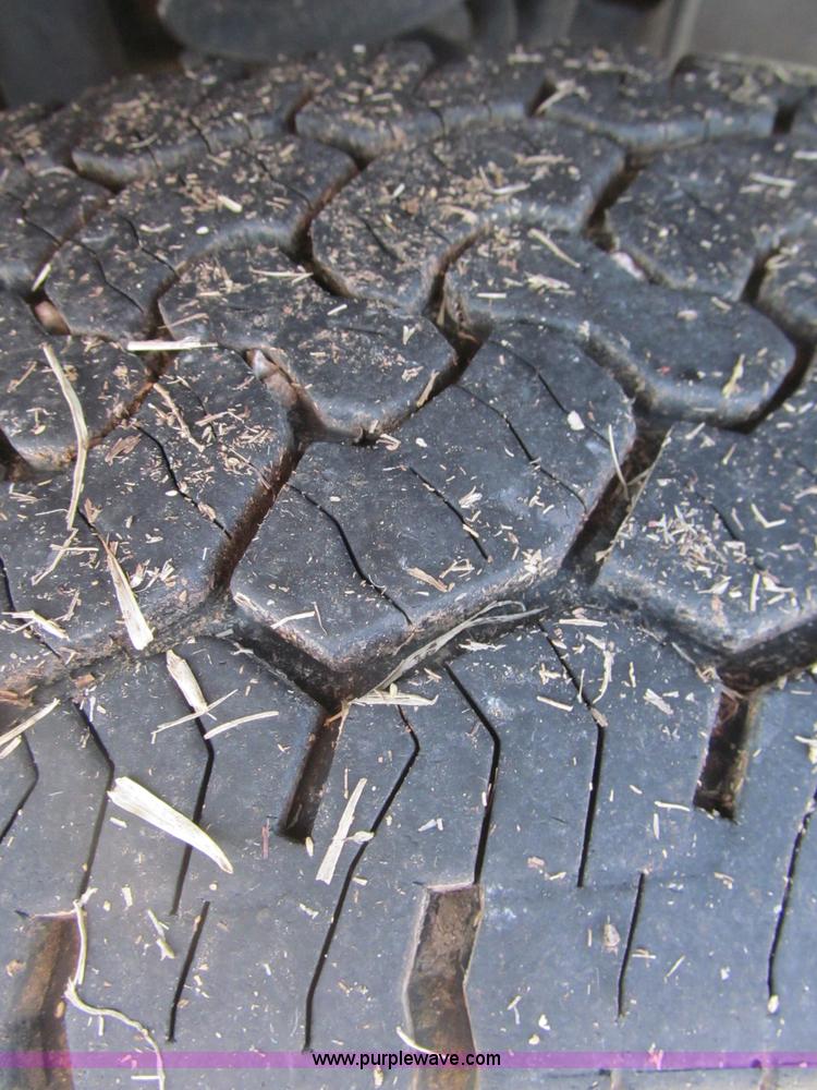 image for item F3130 2008 Ford F350 Super Duty flatbed pickup truck