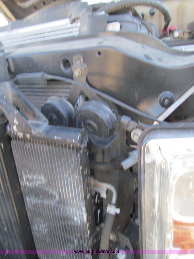 image for item F3130 2008 Ford F350 Super Duty flatbed pickup truck