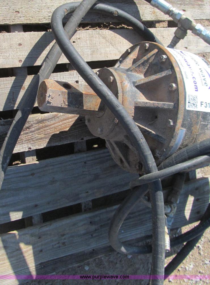 Hydraulic auger heads for utility poles in Norman, OK Item F3141 sold