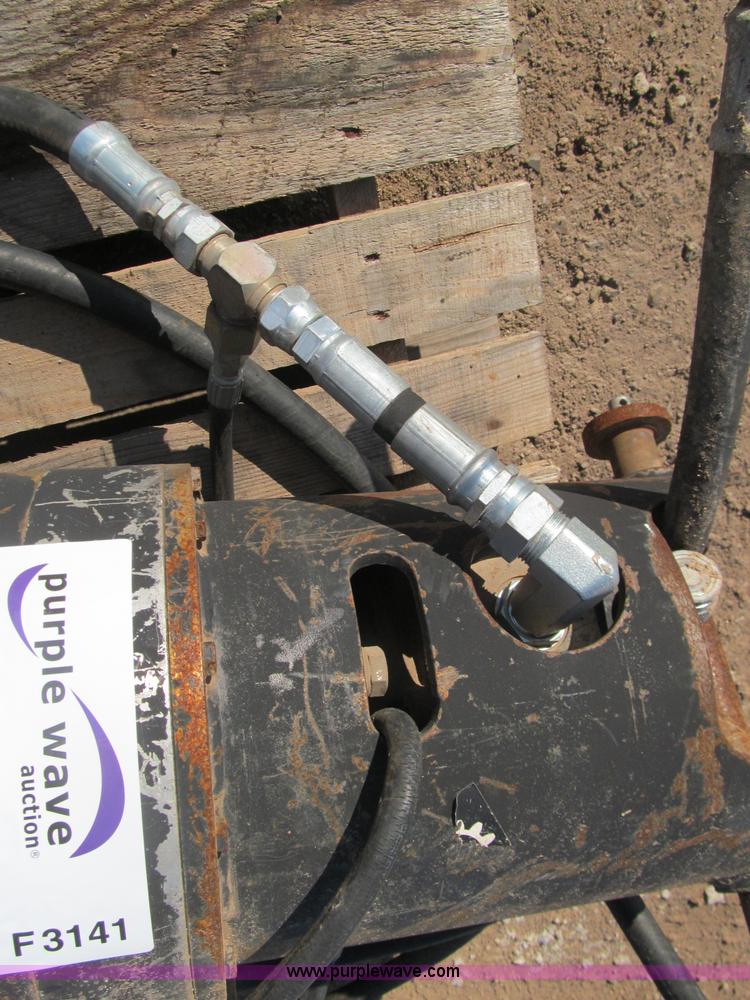 image for item F3141 Hydraulic auger heads for utility poles