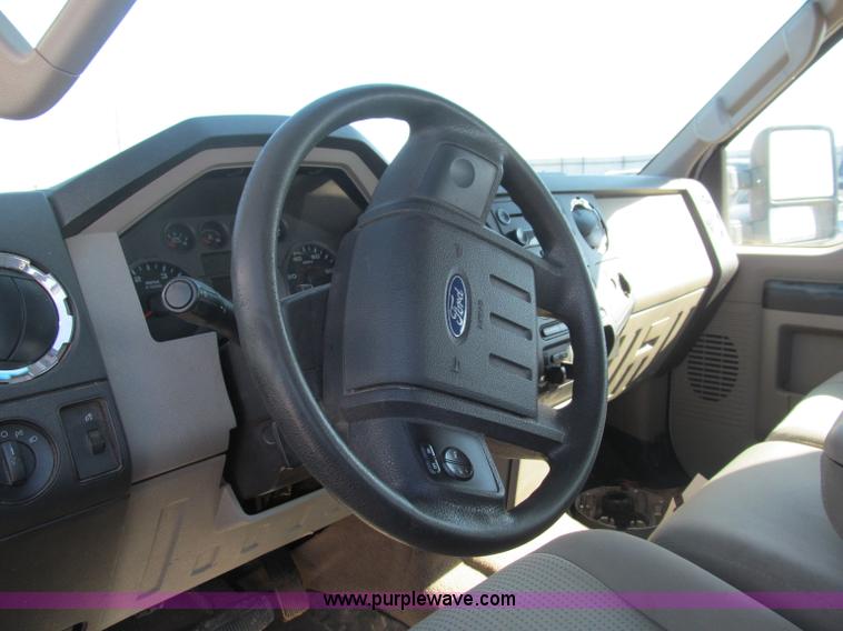 image for item F3143 2008 Ford F250 XLT Super Duty SuperCab pickup truck